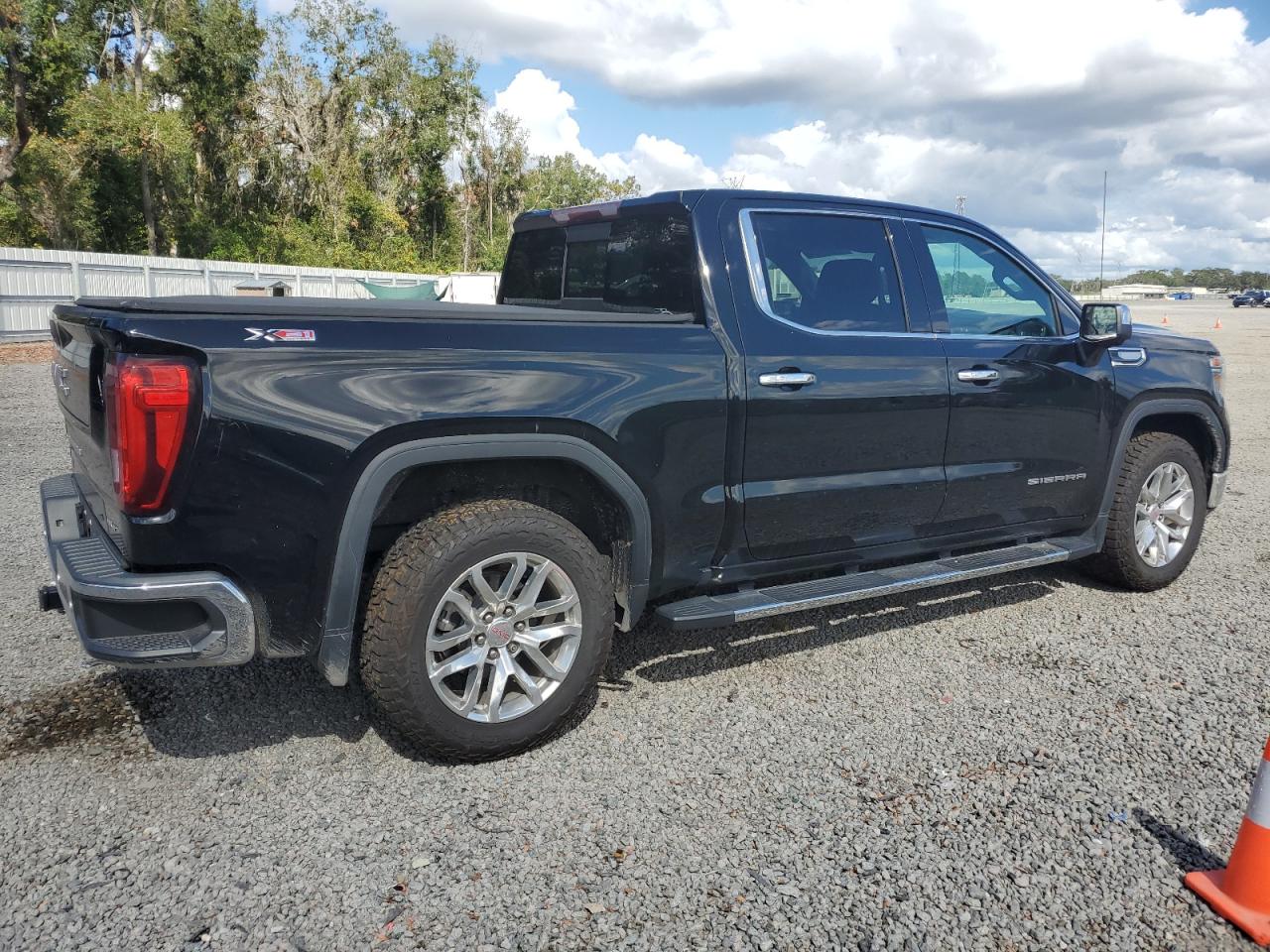 2019 GMC Sierra VIN 3GTU9DED3KG101462 Copart auction photo, water/flood damage thumbnail 3