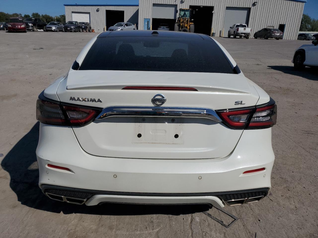 2020 Nissan Maxima VIN 1N4AA6DV3LC385606 Copart auction photo, hail / minor dent/scratches damage thumbnail 6