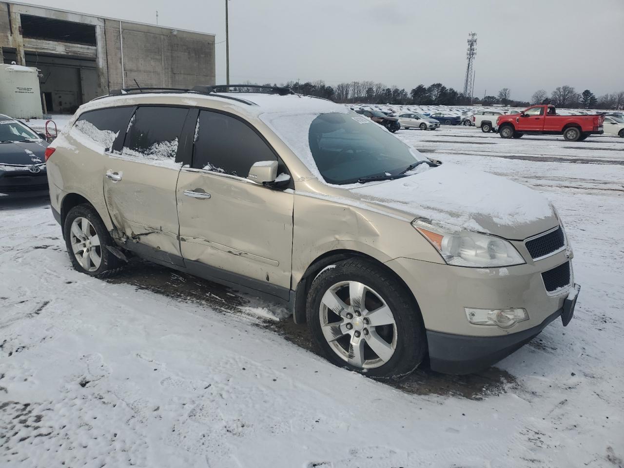 2012 Chevrolet Traverse VIN 1GNKRGEDXCJ138010 Copart auction photo, side / front end damage thumbnail 4