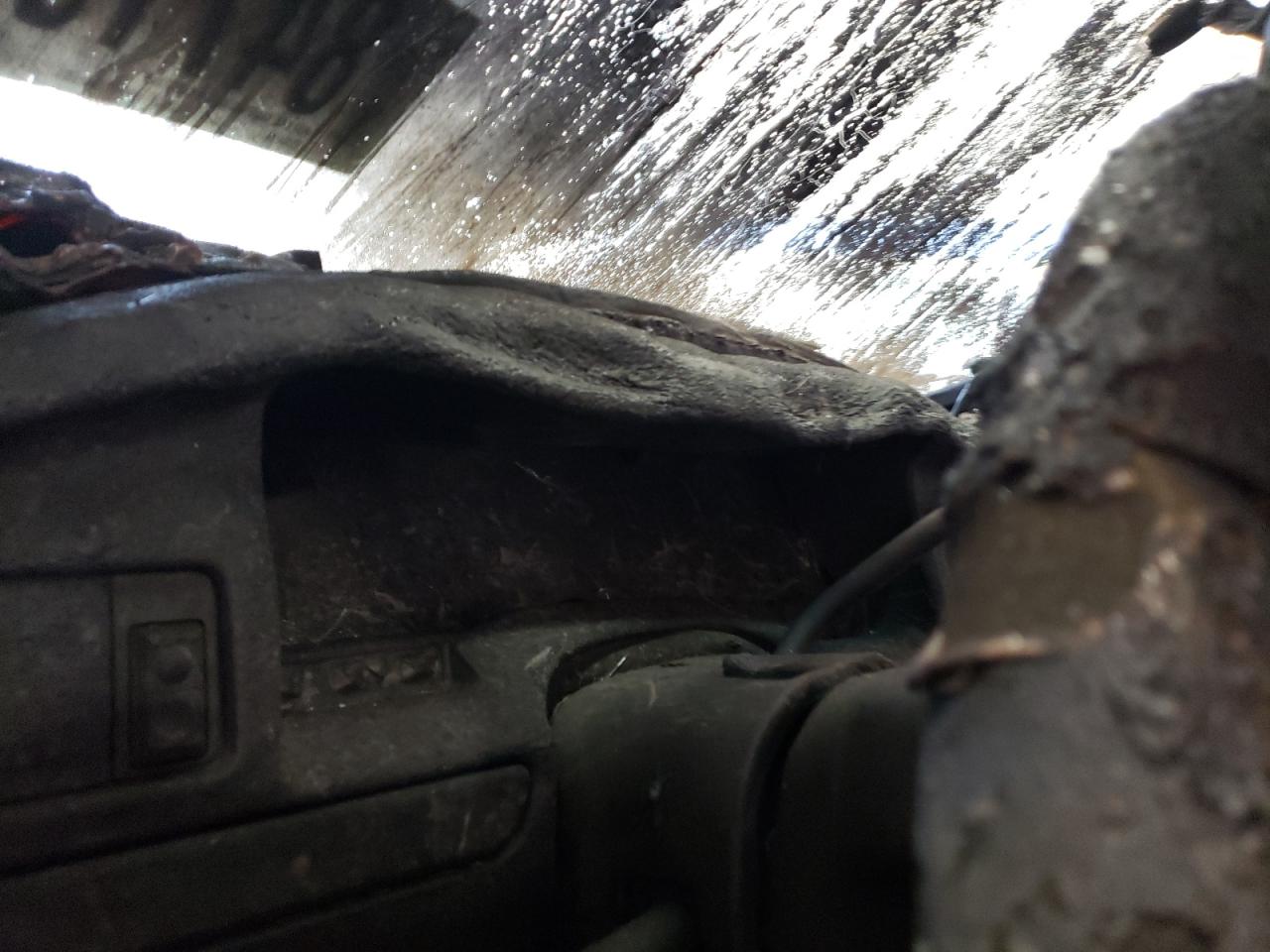 1996 Ford Bronco VIN 1FMEU15H6TLA69143 Copart auction photo, burn - interior / burn - engine damage thumbnail 9