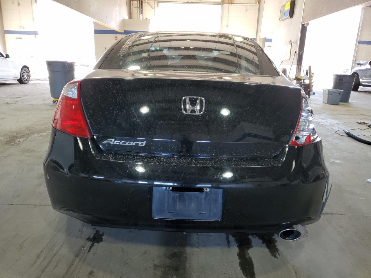 2009 Honda Accord VIN 1HGCS12799A026869 Copart auction photo, side / rear end damage thumbnail 6