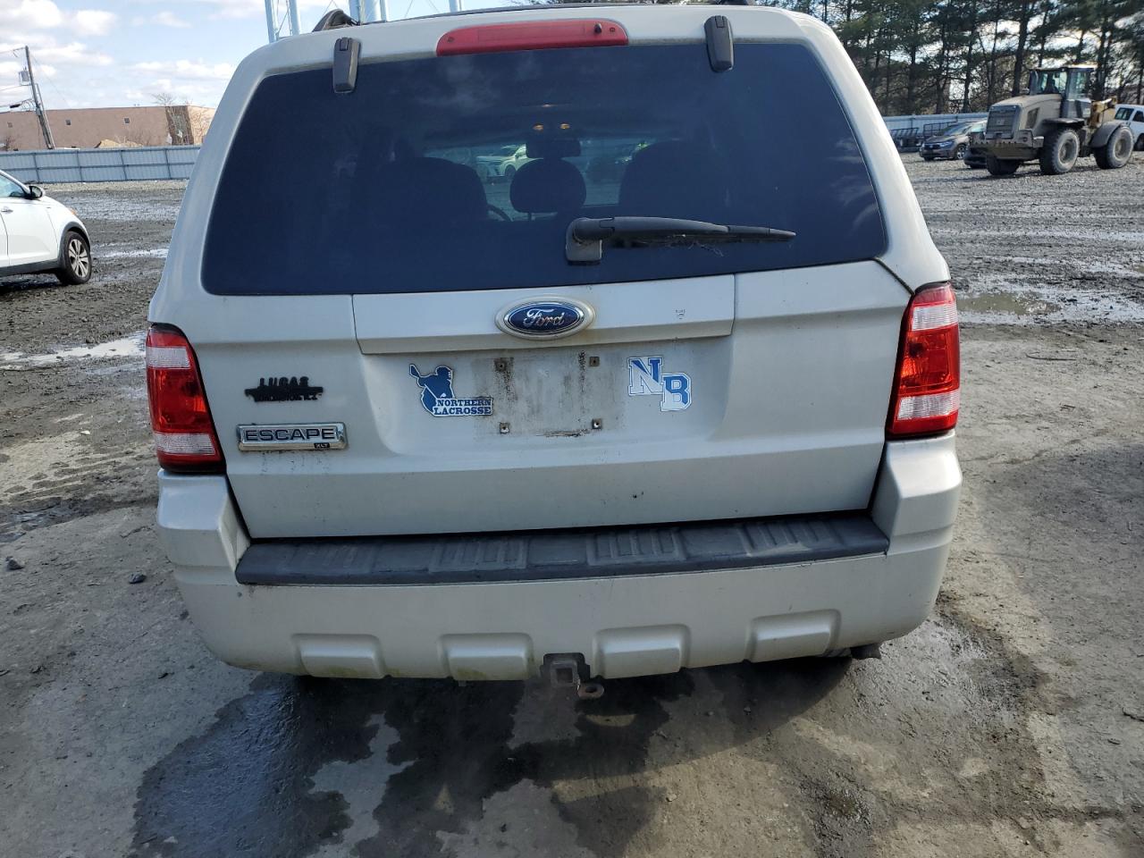2009 Ford Escape VIN 1FMCU03G69KB02071 Copart auction photo, mechanical / minor dent/scratches damage thumbnail 6