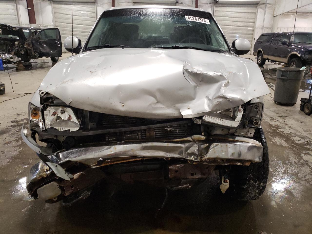 2002 Ford F-150 VIN 1FTRW08L42KE05516 Copart auction photo, front end / side damage thumbnail 5