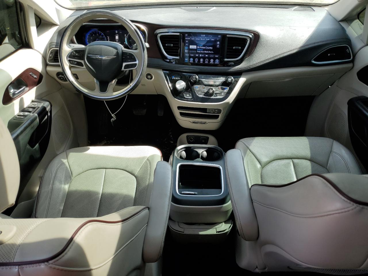 2020 Chrysler Pacifica VIN 2C4RC1GG1LR187041 Copart auction photo, side / minor dent/scratches damage thumbnail 8