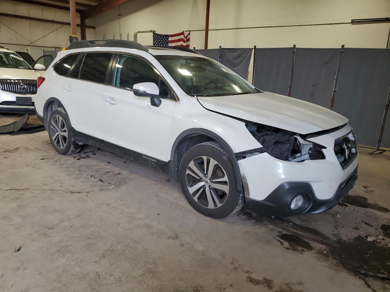 2018 Subaru Outback VIN 4S4BSANC6J3359196 Copart auction photo, front end damage thumbnail 4