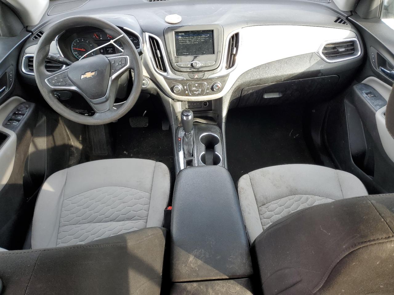 2019 Chevrolet Equinox VIN 3GNAXSEV2KS563540 Copart auction photo, front end / minor dent/scratches damage thumbnail 8