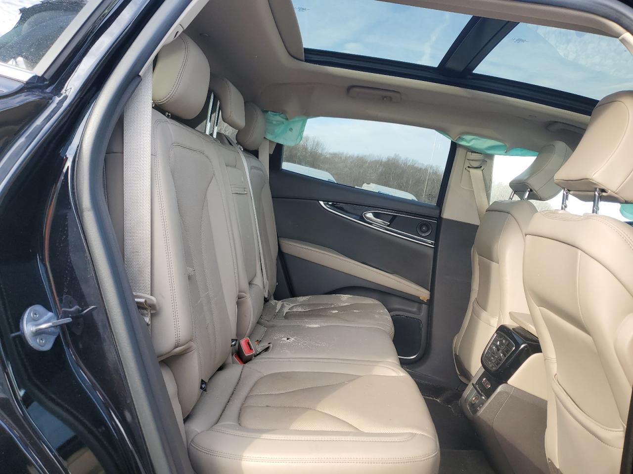 2022 Lincoln Nautilus VIN 2LMPJ8KP7NBL17929 Copart auction photo, front end damage thumbnail 11