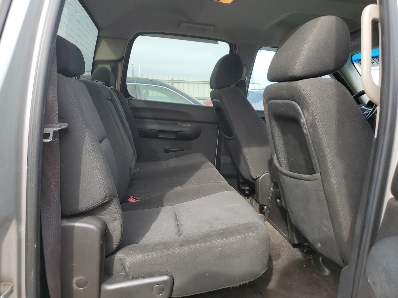 2011 Chevrolet Silverado VIN 3GCPKSE25BG289132 Copart auction photo, front end damage thumbnail 10