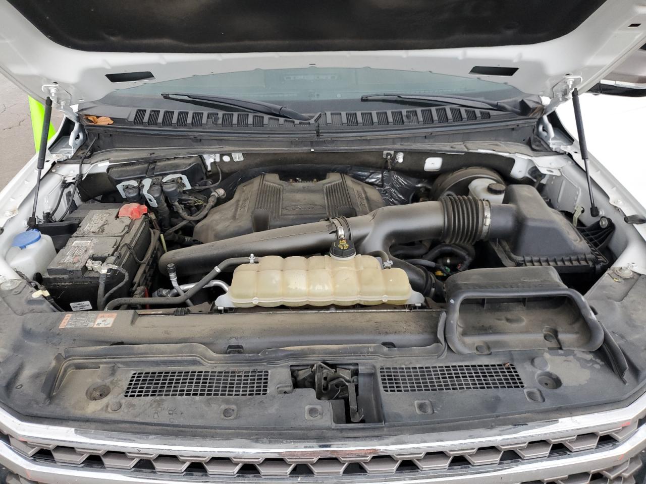 2020 Ford Expedition VIN 1FMJK1NT3LEA65175 Copart auction photo, vandalism damage thumbnail 13