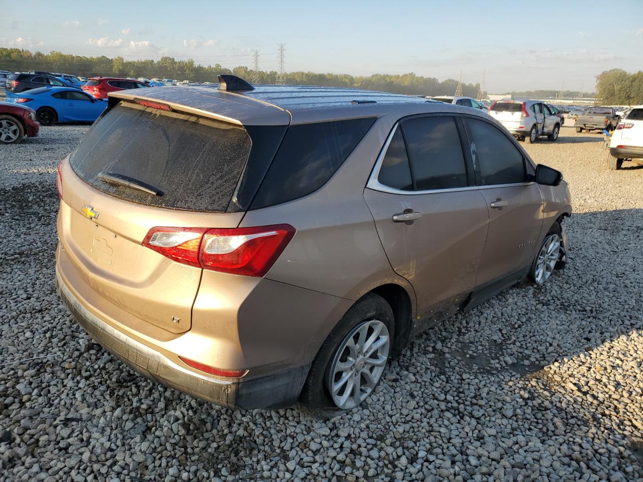 2018 Chevrolet Equinox VIN 2GNAXJEV4J6257303 Copart auction photo, front end damage thumbnail 3