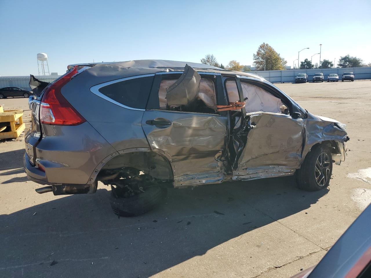 2016 Honda CR-V VIN 5J6RM4H48GL134834 Copart auction photo, all over / undercarriage damage thumbnail 3