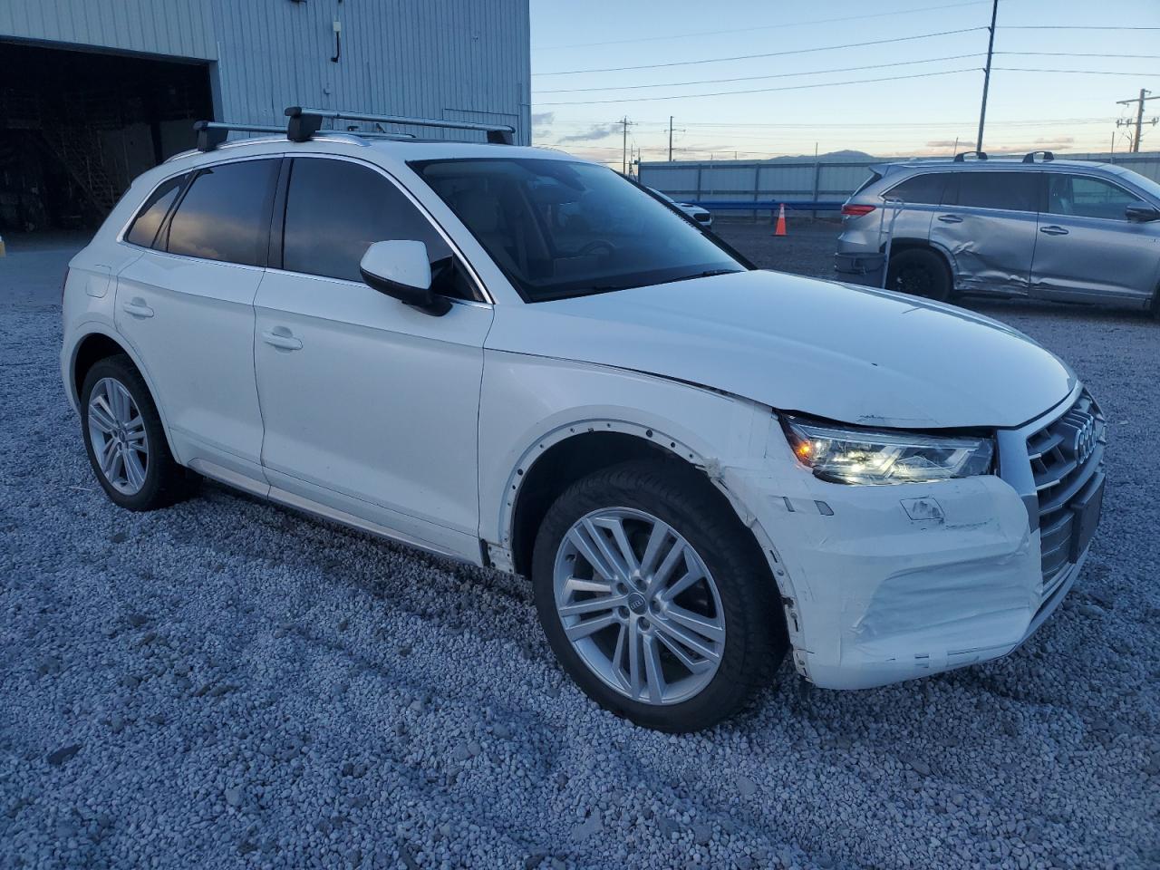 2018 Audi Q5 VIN WA1BNAFY9J2047735 Copart auction photo, front end damage thumbnail 4
