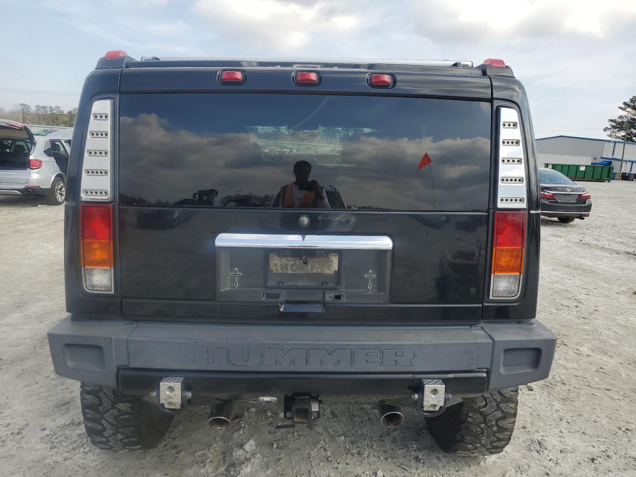 2004 Hummer H2 VIN 5GRGN23U54H118187 Copart auction photo, water/flood / minor dent/scratches damage thumbnail 6