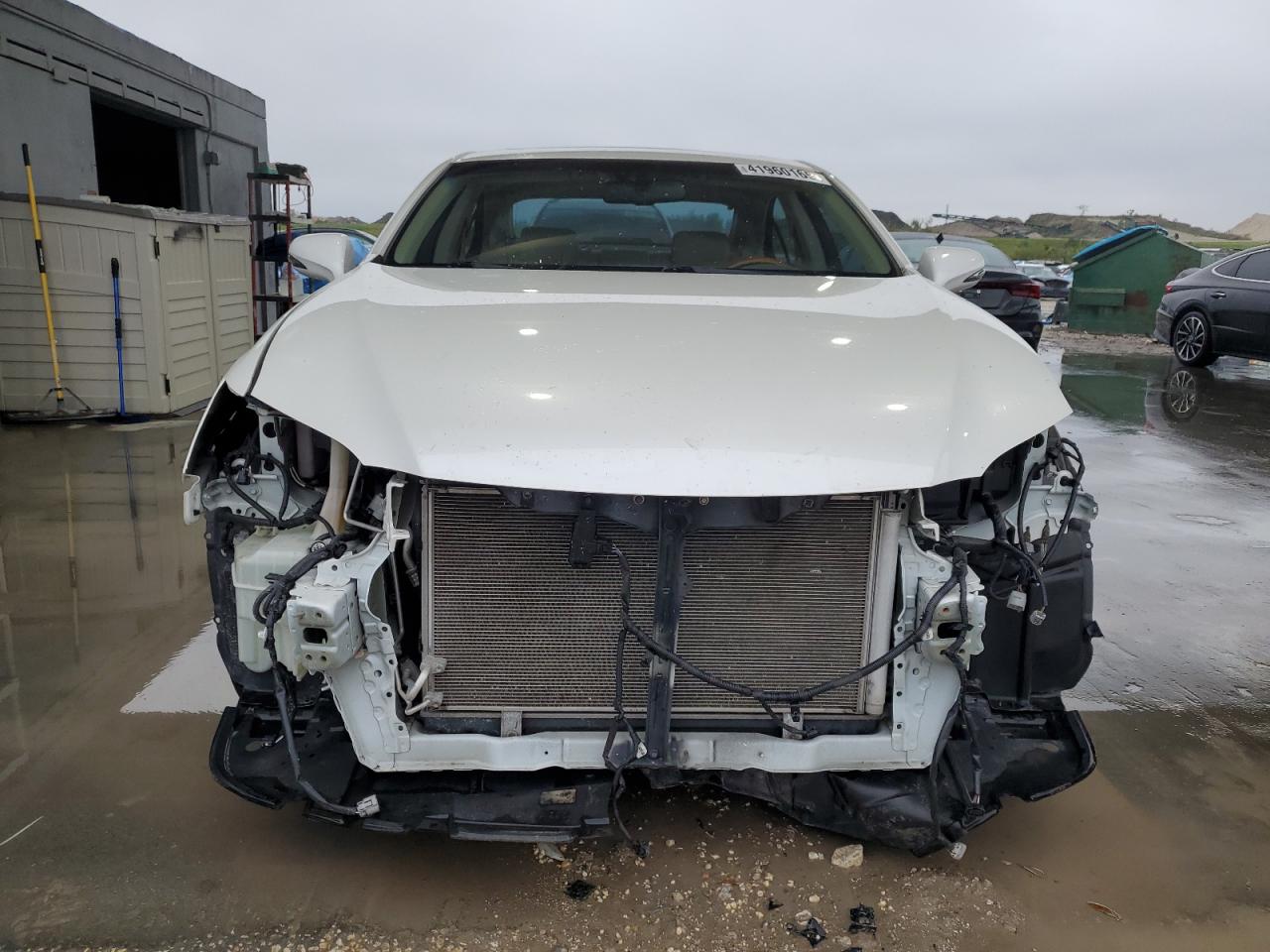 2010 Lexus ES VIN JTHBK1EG4A2411632 Copart auction photo, front end / minor dent/scratches damage thumbnail 5