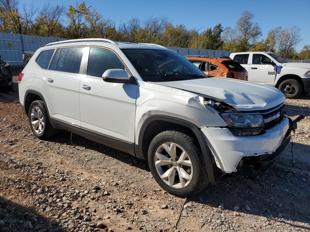 2018 Volkswagen Atlas VIN 1V2ER2CA8JC528265 Copart auction photo, front end / mechanical damage thumbnail 4