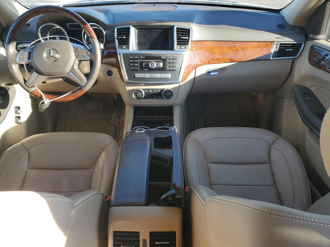 2013 Mercedes-Benz GL-klasse VIN 4JGDF7CE0DA253573 Copart auction photo, front end damage thumbnail 8