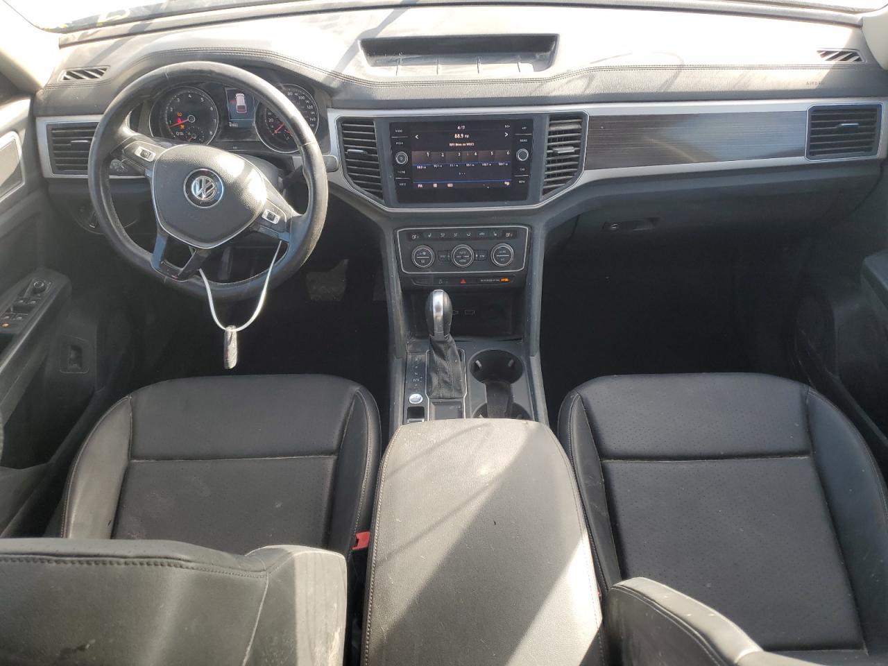 2018 Volkswagen Atlas VIN 1V2DR2CA5JC554317 Copart auction photo, water/flood damage thumbnail 8