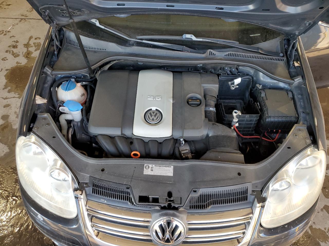 2009 Volkswagen Jetta VIN 3VWRM71K19M149349 Copart auction photo, rear end / undercarriage damage thumbnail 11