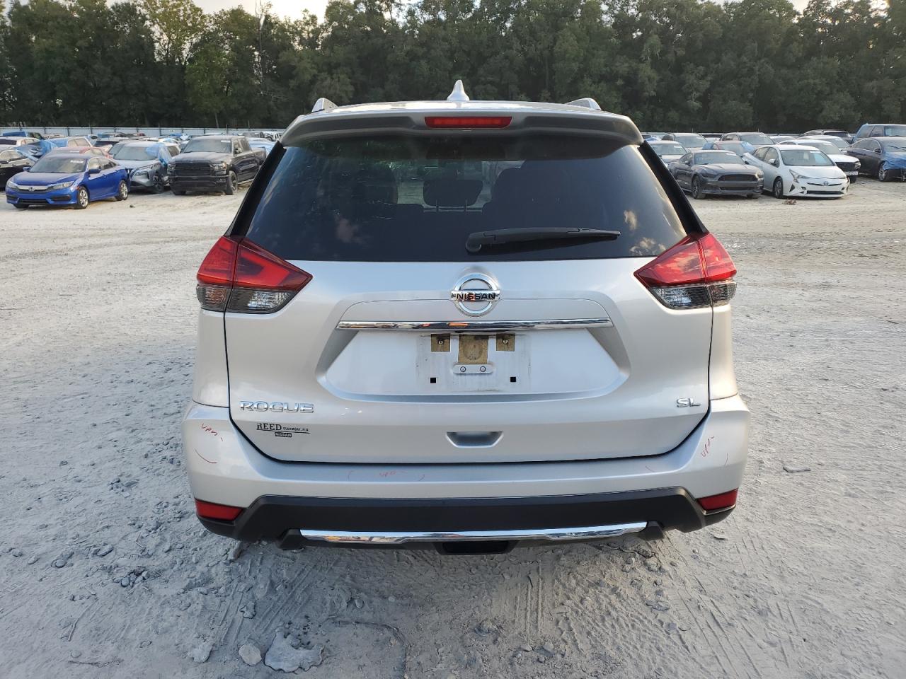 2017 Nissan Rogue VIN JN8AT2MTXHW397872 Copart auction photo, front end damage thumbnail 6