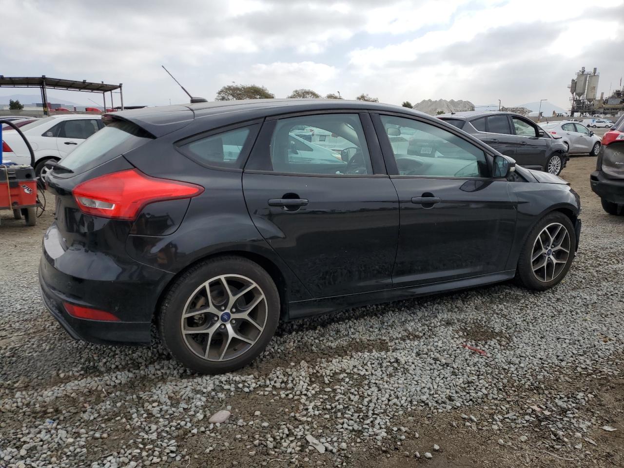 2015 Ford Focus VIN 1FADP3K28FL358022 Copart auction photo, front end damage thumbnail 3