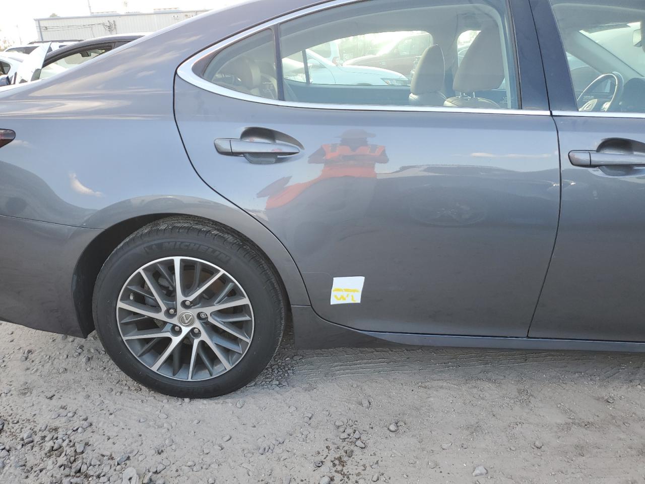 2018 Lexus ES VIN 58ABK1GG4JU114285 Copart auction photo, water/flood / front end damage thumbnail 12