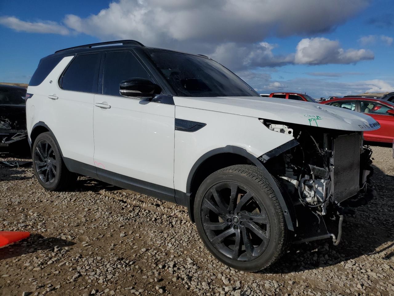 2020 Land Rover Discovery VIN SALRT2RKXL2420736 Copart auction photo, front end / minor dent/scratches damage thumbnail 4