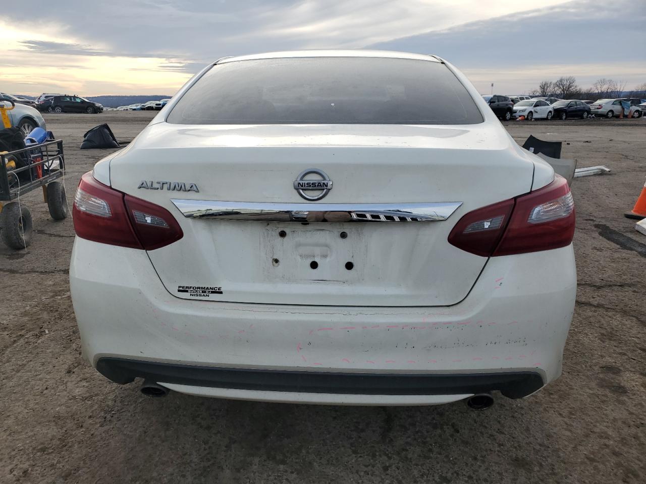 2018 Nissan Altima VIN 1N4AL3AP7JC288193 Copart auction photo, front end / side damage thumbnail 6