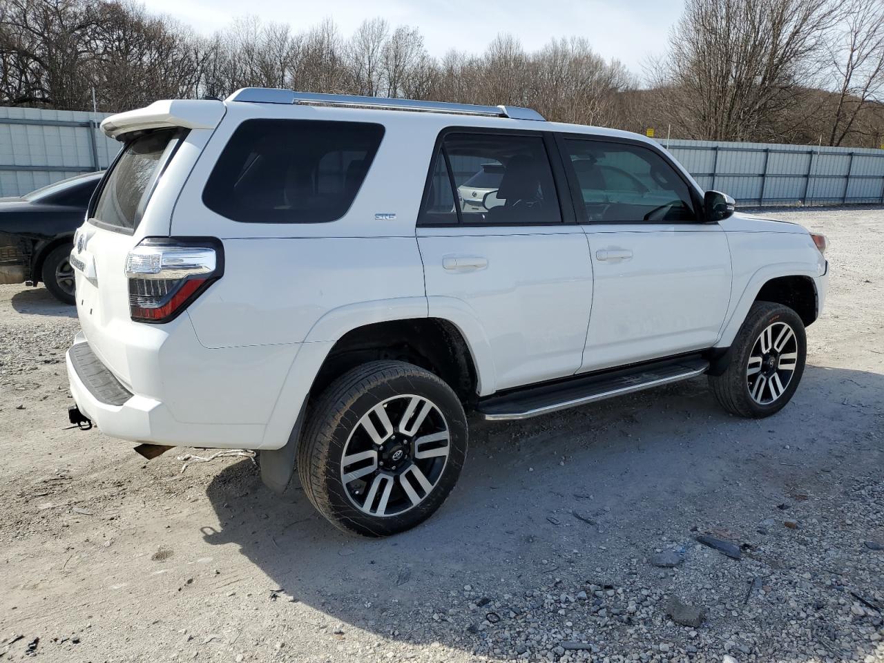 2016 Toyota 4Runner VIN JTEBU5JR6G5342455 Copart auction photo, front end damage thumbnail 3