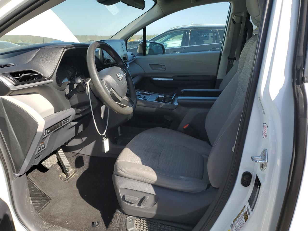 2021 Toyota Sienna VIN 5TDKRKEC3MS046468 Copart auction photo, side / mechanical damage thumbnail 7