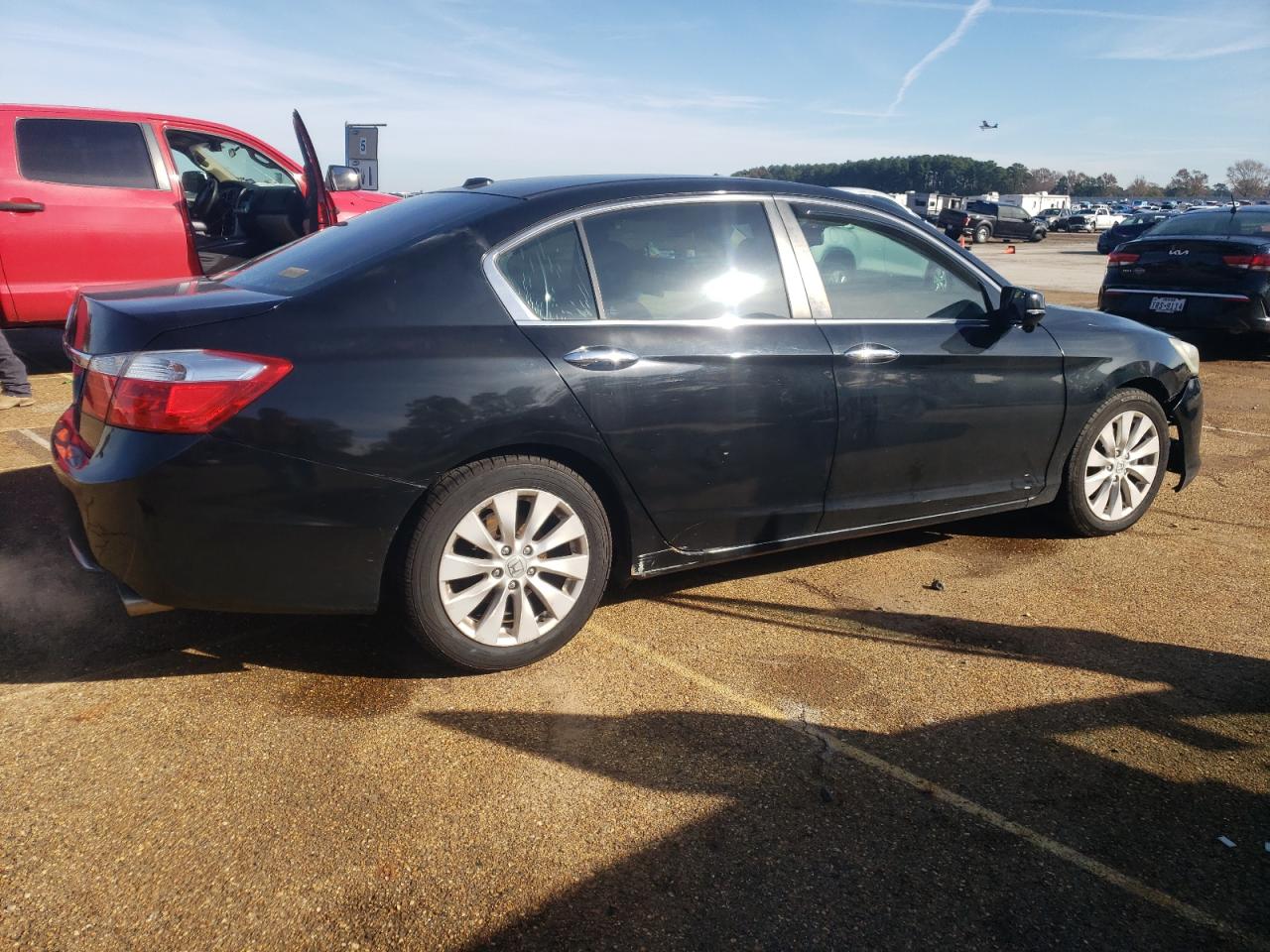 2013 Honda Accord VIN 1HGCR2F82DA104910 Copart auction photo, rear end / front end damage thumbnail 3