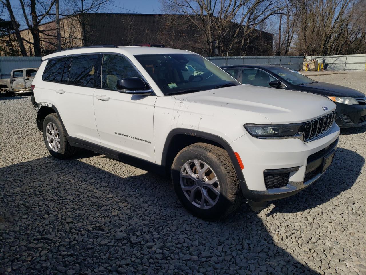 2021 Jeep Grand Cherokee VIN 1C4RJKBG1M8122237 Copart auction photo, rear end / minor dent/scratches damage thumbnail 4