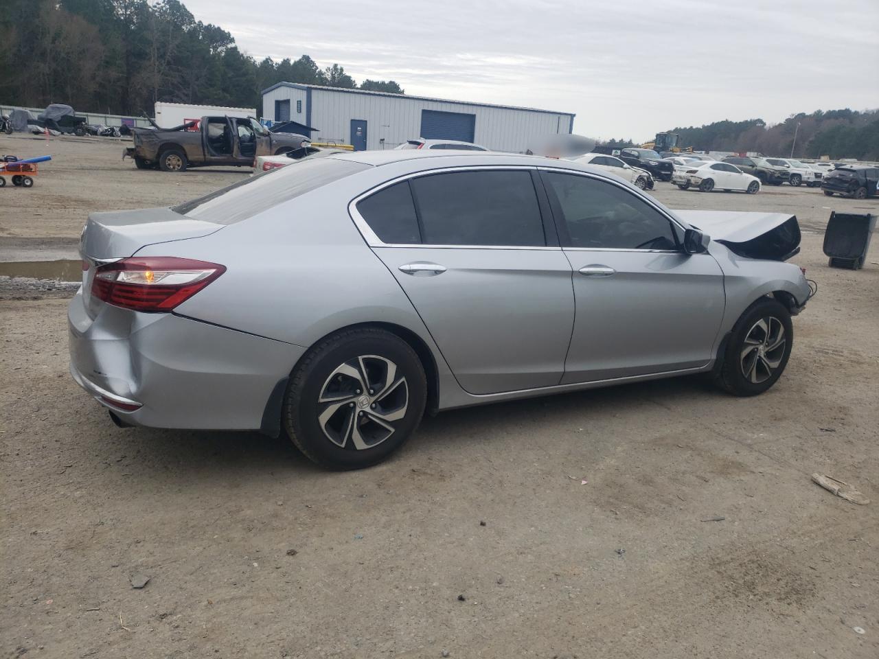2017 Honda Accord VIN 1HGCR2F33HA240943 Copart auction photo, front end / rear end damage thumbnail 3