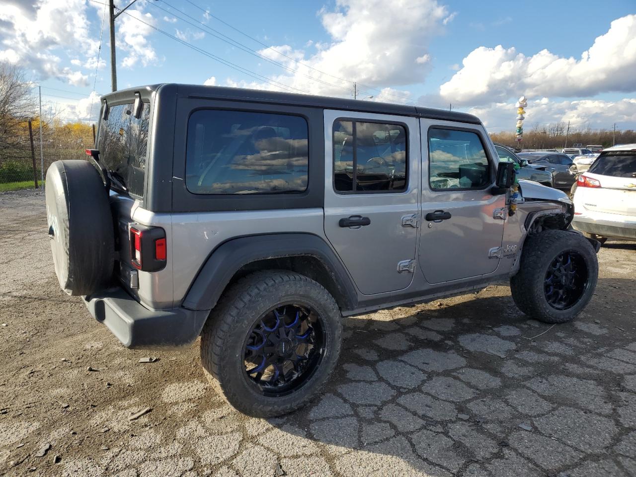 2019 Jeep Wrangler VIN 1C4HJXDG5KW555428 Copart auction photo, front end / mechanical damage thumbnail 3