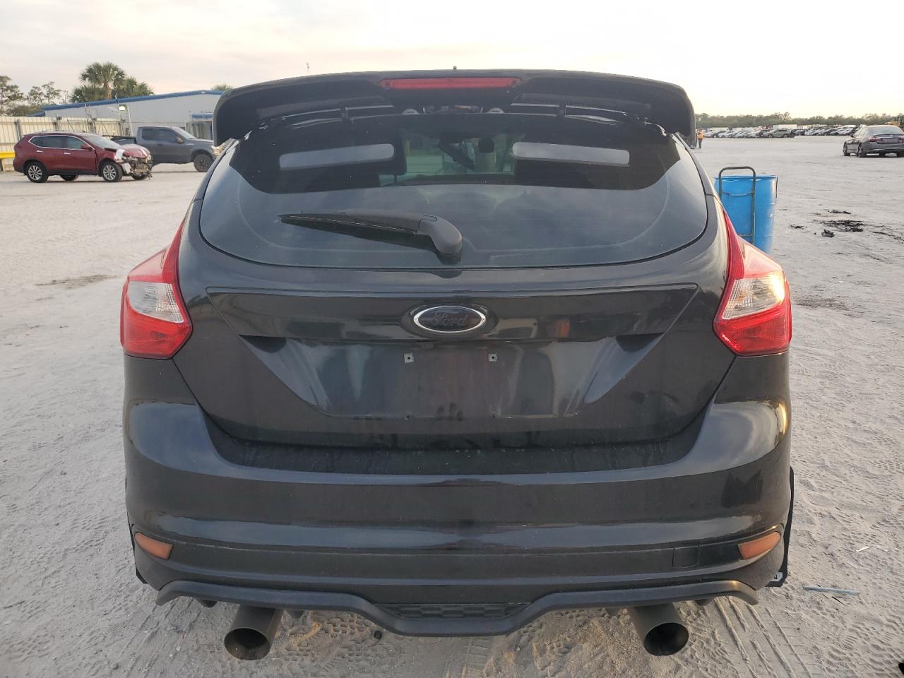 2013 Ford Focus VIN 1FADP3K25DL161791 Copart auction photo, front end damage thumbnail 6