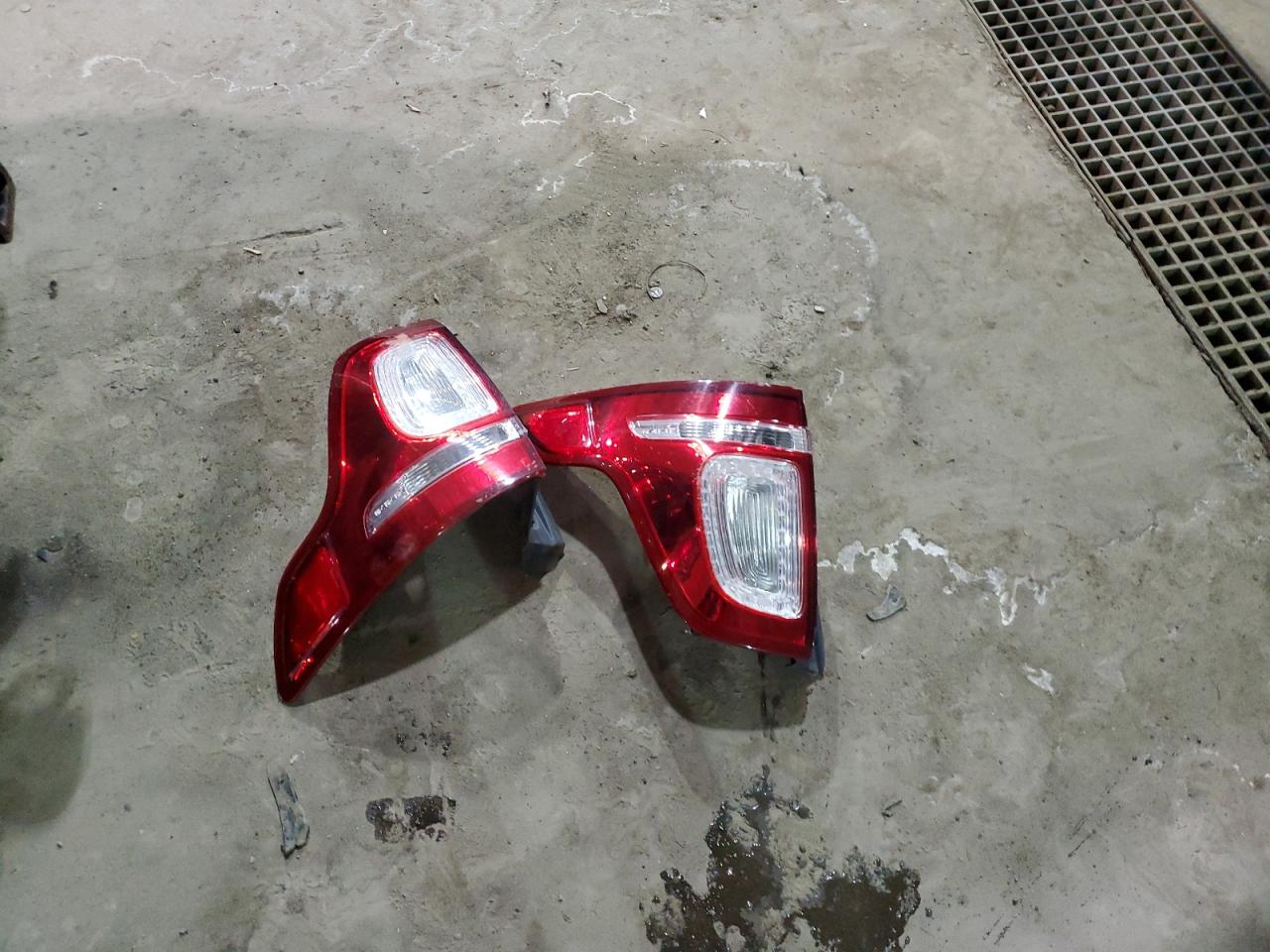2012 Ford Explorer VIN 1FMHK8D84CGA97092 Copart auction photo, rear end damage thumbnail 13
