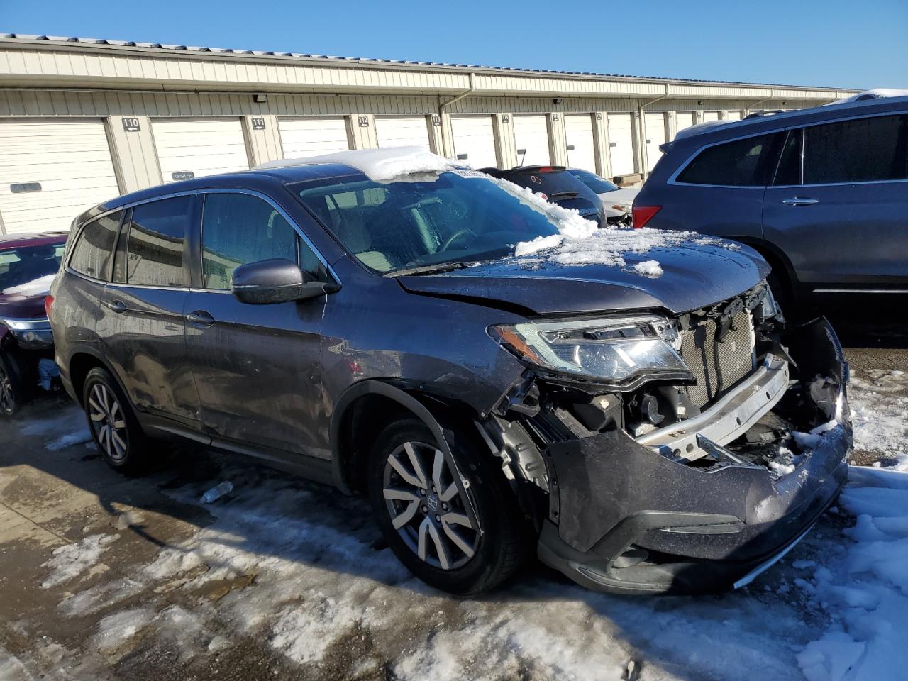 2021 Honda Pilot VIN 5FNYF5H32MB027088 Copart auction photo, front end / side damage thumbnail 4