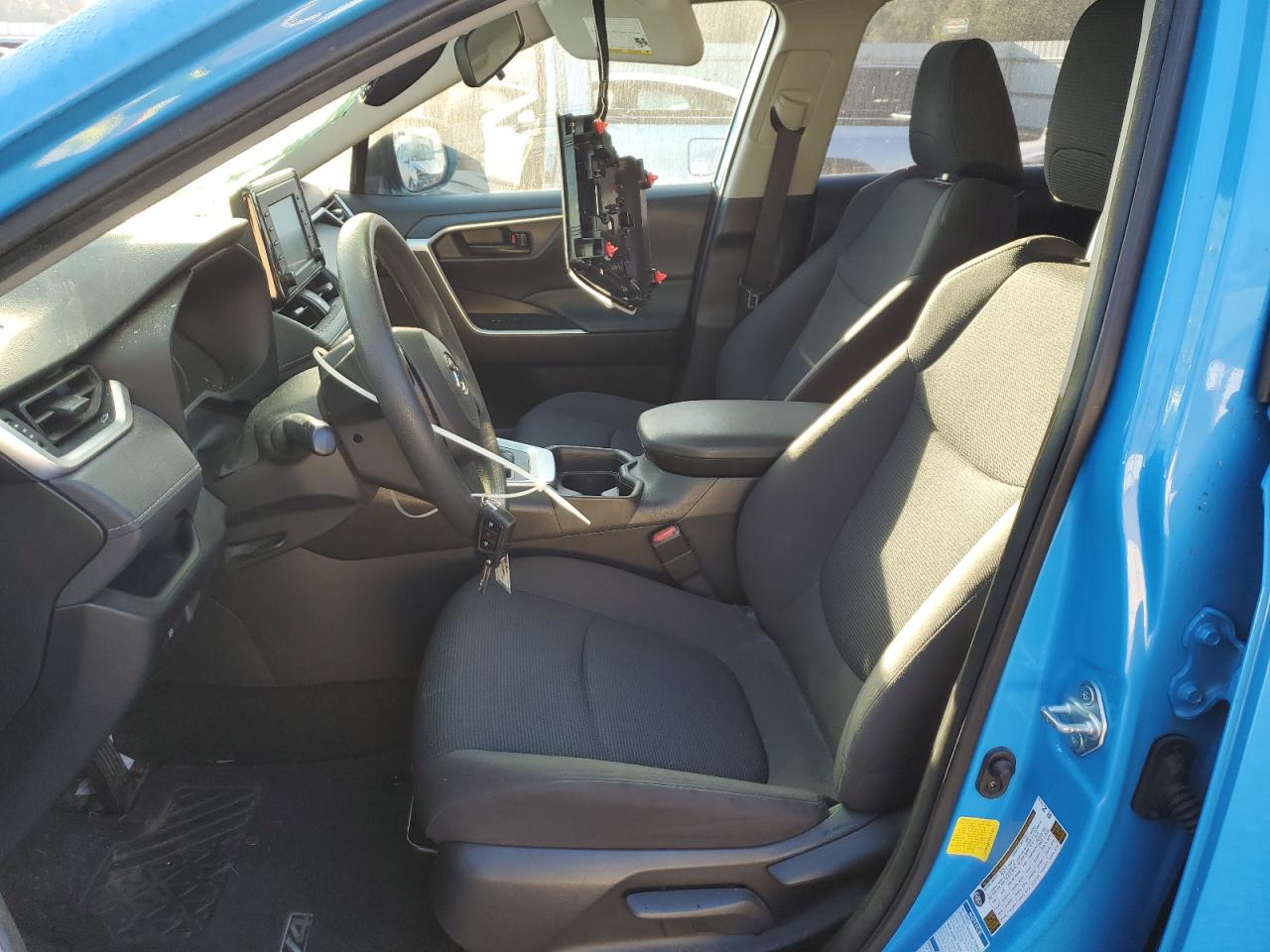 2020 Toyota RAV 4 VIN JTMF1RFV8LD528946 Copart auction photo, top/roof / front end damage thumbnail 7