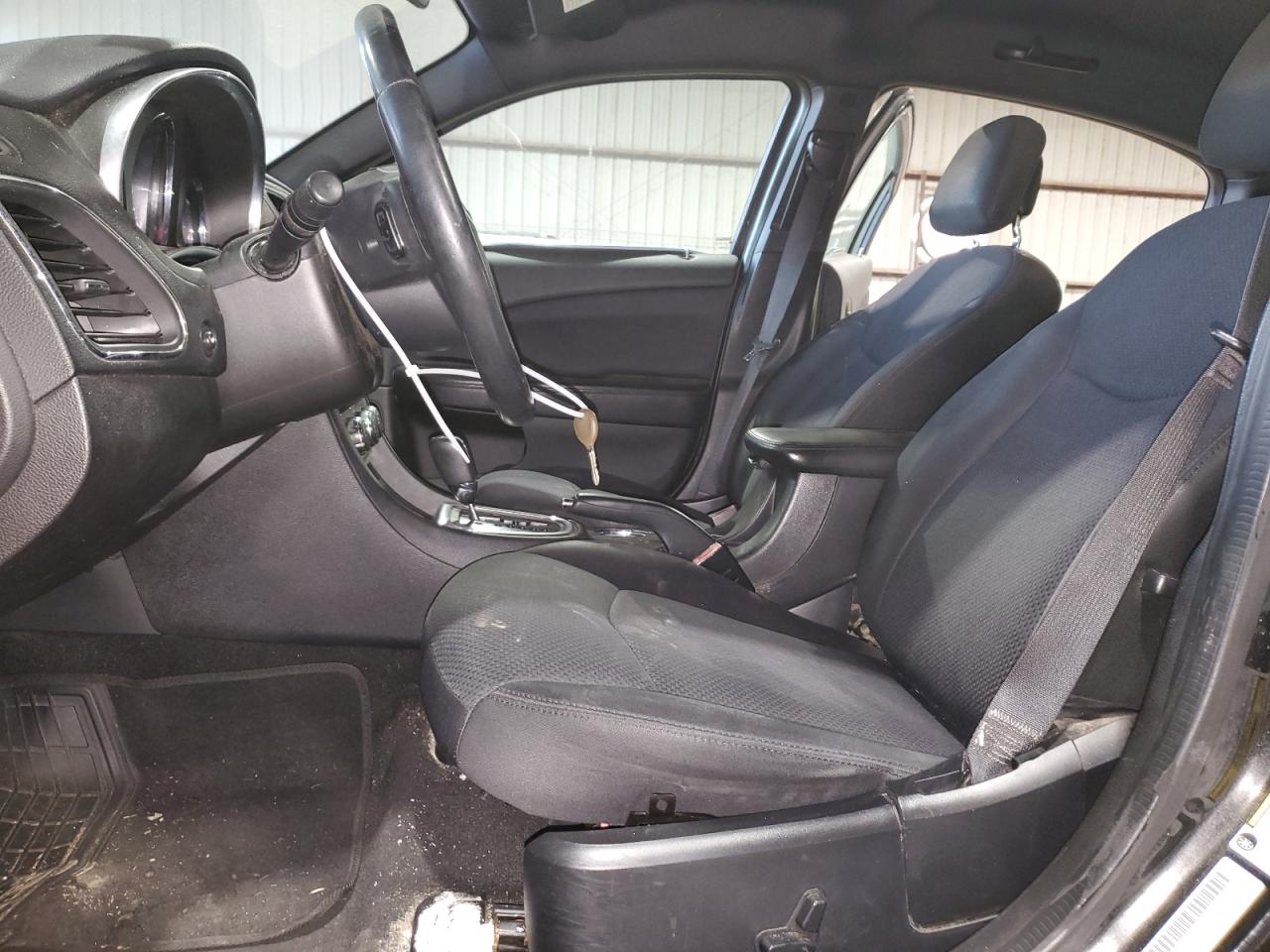 2014 Chrysler 200 VIN 1C3CCBBB2EN159115 Copart auction photo, minor dent/scratches damage thumbnail 7