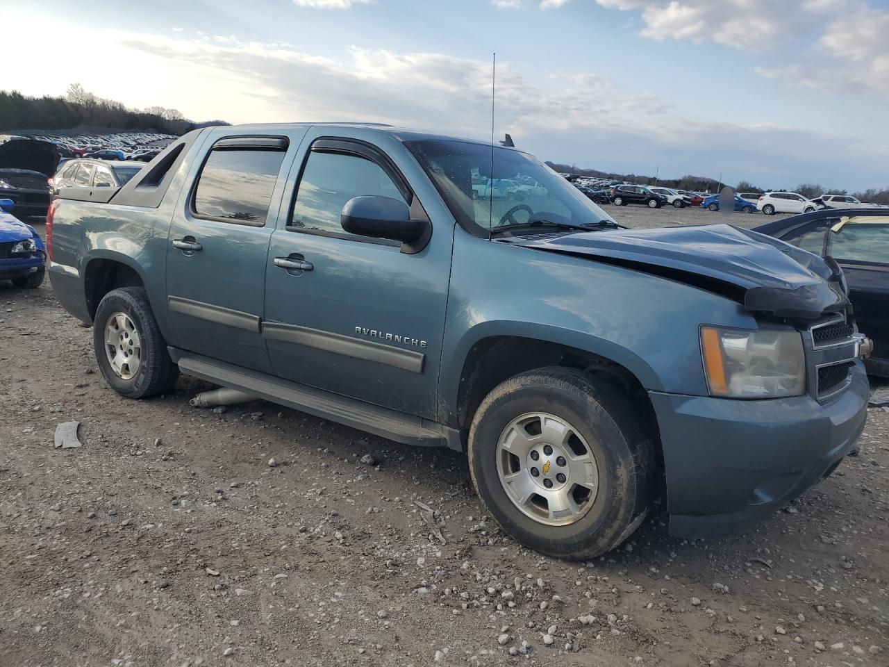 2010 Chevrolet Avalanche VIN 3GNNCEE04AG258464 Copart auction photo, front end damage thumbnail 4