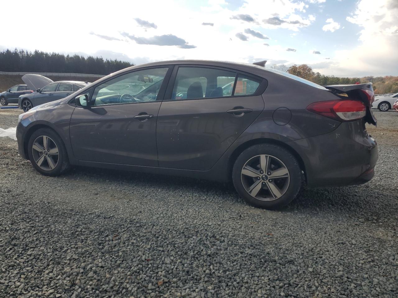 2018 KIA Forte VIN 3KPFL4A7XJE173408