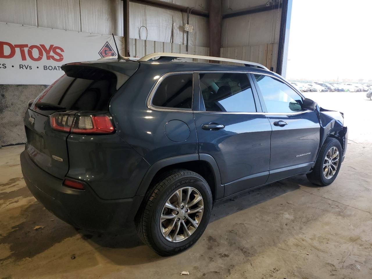 2019 Jeep Grand Cherokee VIN 1C4PJMLB5KD364085 Copart auction photo, front end damage thumbnail 3