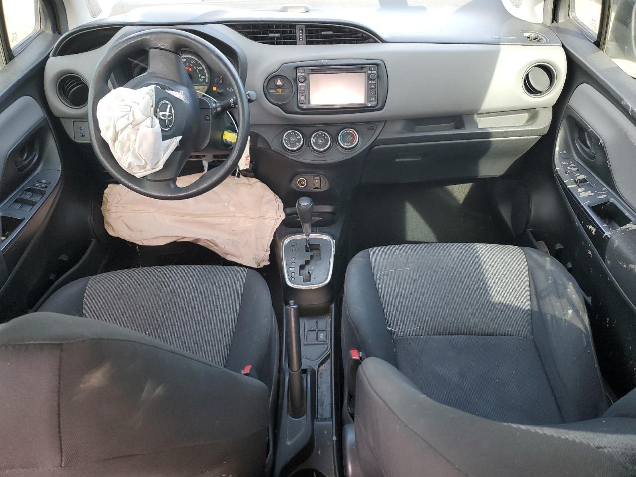 2015 Toyota Yaris VIN VNKKTUD37FA031767 Copart auction photo, front end / rear end damage thumbnail 8
