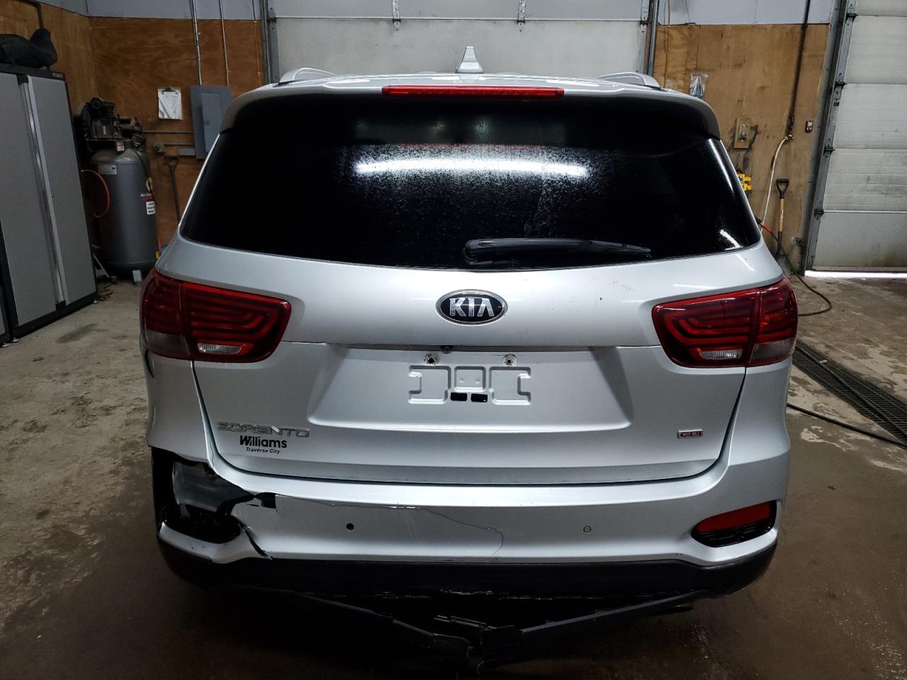 2019 KIA Sorento VIN 5XYPG4A30KG436936 Copart auction photo, front end / rear end damage thumbnail 6