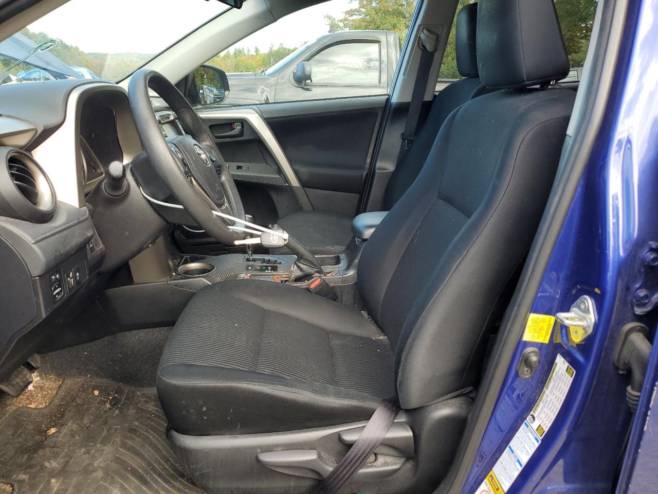 2015 Toyota RAV 4 VIN 2T3BFREV3FW370850 Copart auction photo, rear end / vandalism damage thumbnail 7