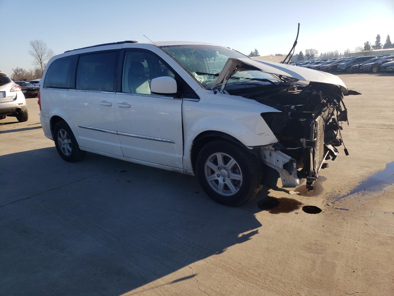 2012 Chrysler Town & Country VIN 2C4RC1BG4CR359571 Copart auction photo, front end damage thumbnail 4