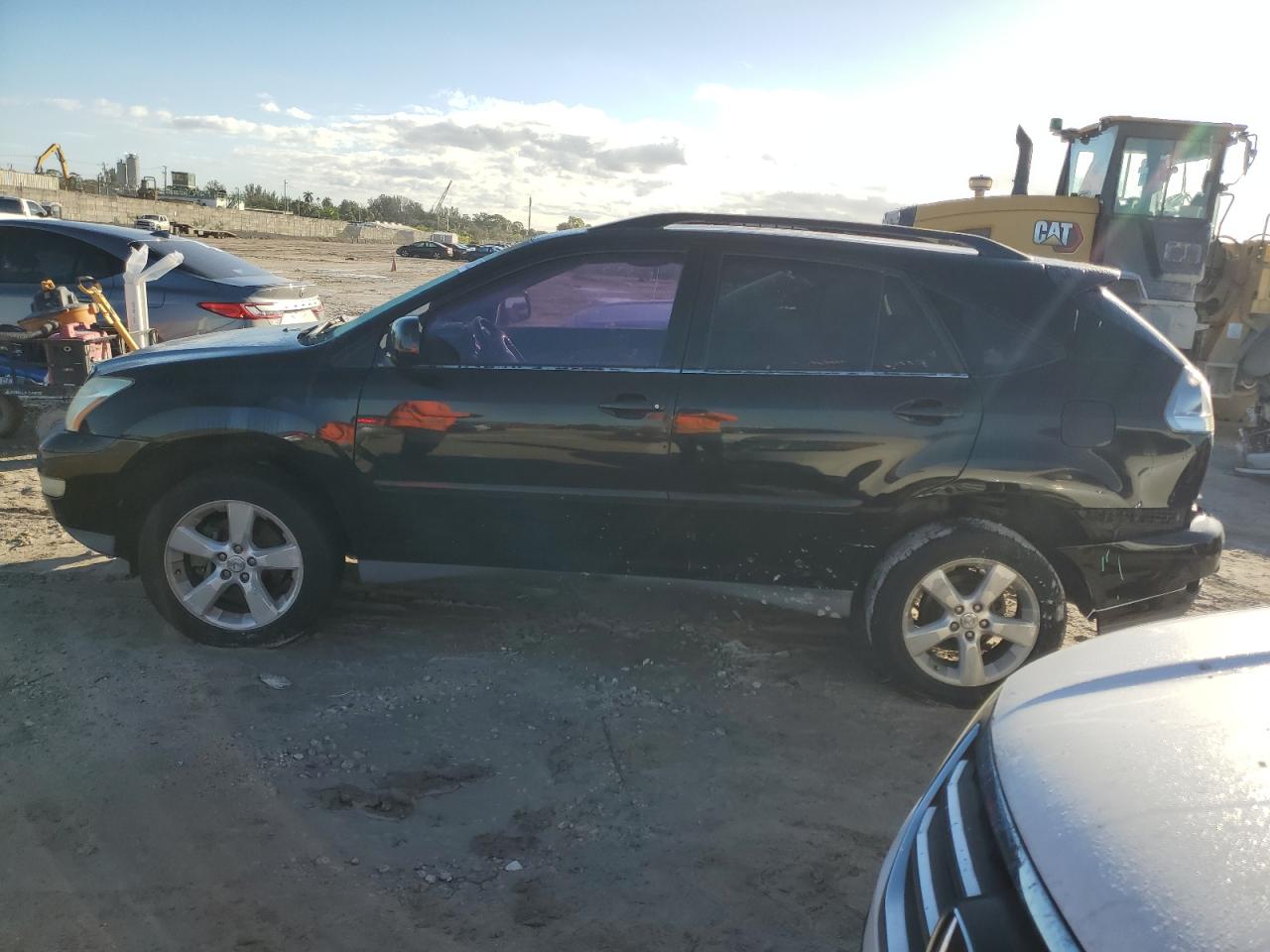 2004 Lexus RX VIN 2T2GA31U74C012829 Copart auction photo, minor dent/scratches damage thumbnail 2
