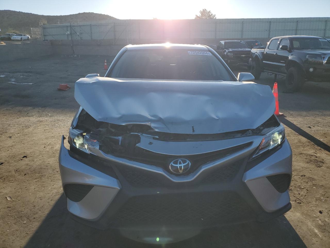 2020 Toyota Camry VIN 4T1G11AK0LU352392 Copart auction photo, front end damage thumbnail 5