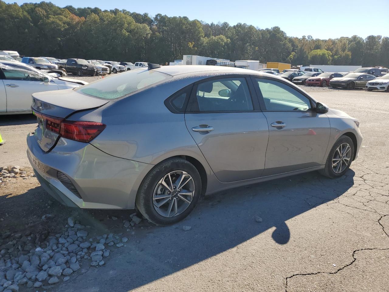 2024 KIA Forte VIN 3KPF24AD2RE764658 Copart auction photo, rear end / minor dent/scratches damage thumbnail 3