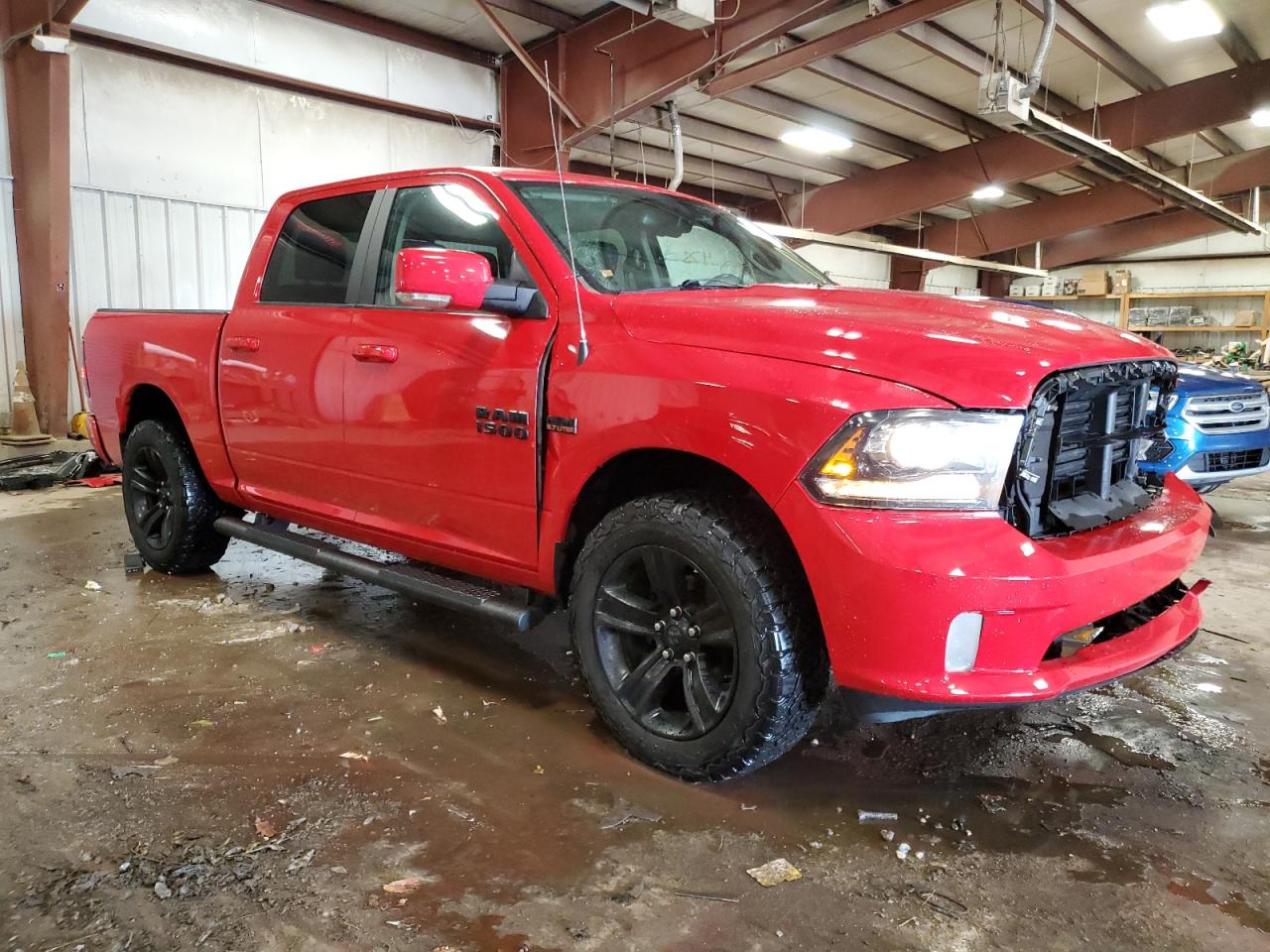 2018 RAM 1500 VIN 1C6RR7MT3JS291116 Copart auction photo, side / front end damage thumbnail 4