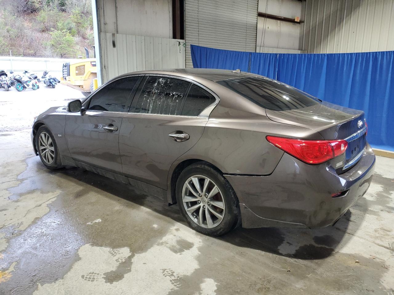 2017 Infiniti Q50 VIN JN1EV7AP9HM736017 Copart auction photo, front end / rear end damage thumbnail 2